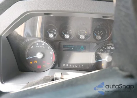 2015 Ford F-250 Xl z USA, uszkodzony, nr VIN 1FDBF2A68FEC83695